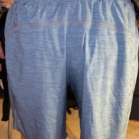 Lululemon pace breaker shorts - Picture 3 of 4